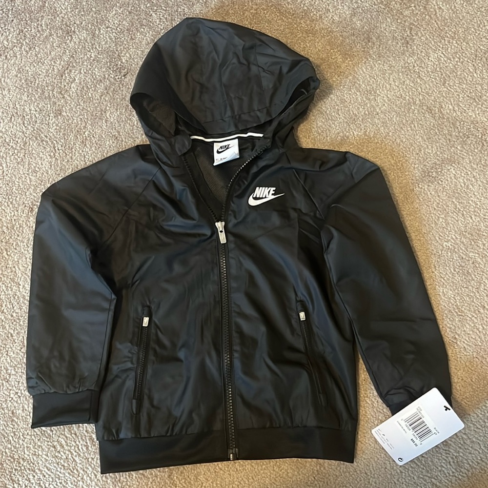 NWT. Kids Nike Rain coat